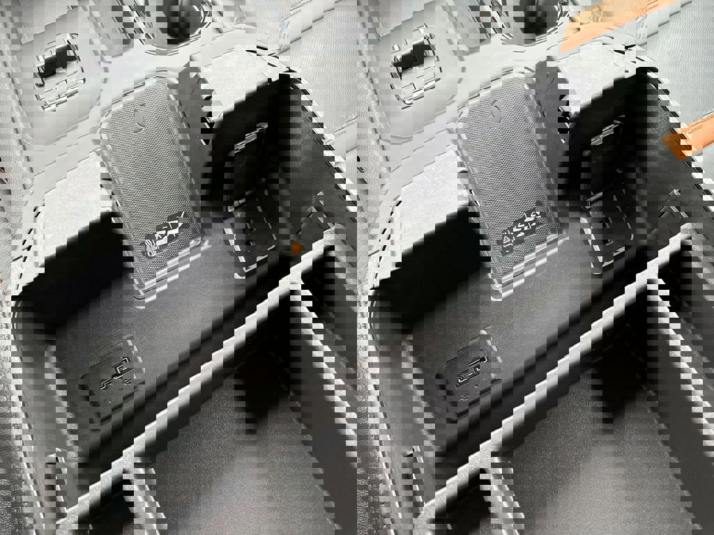 Used 2025 GMC Sierra 2500 AT4 image 39