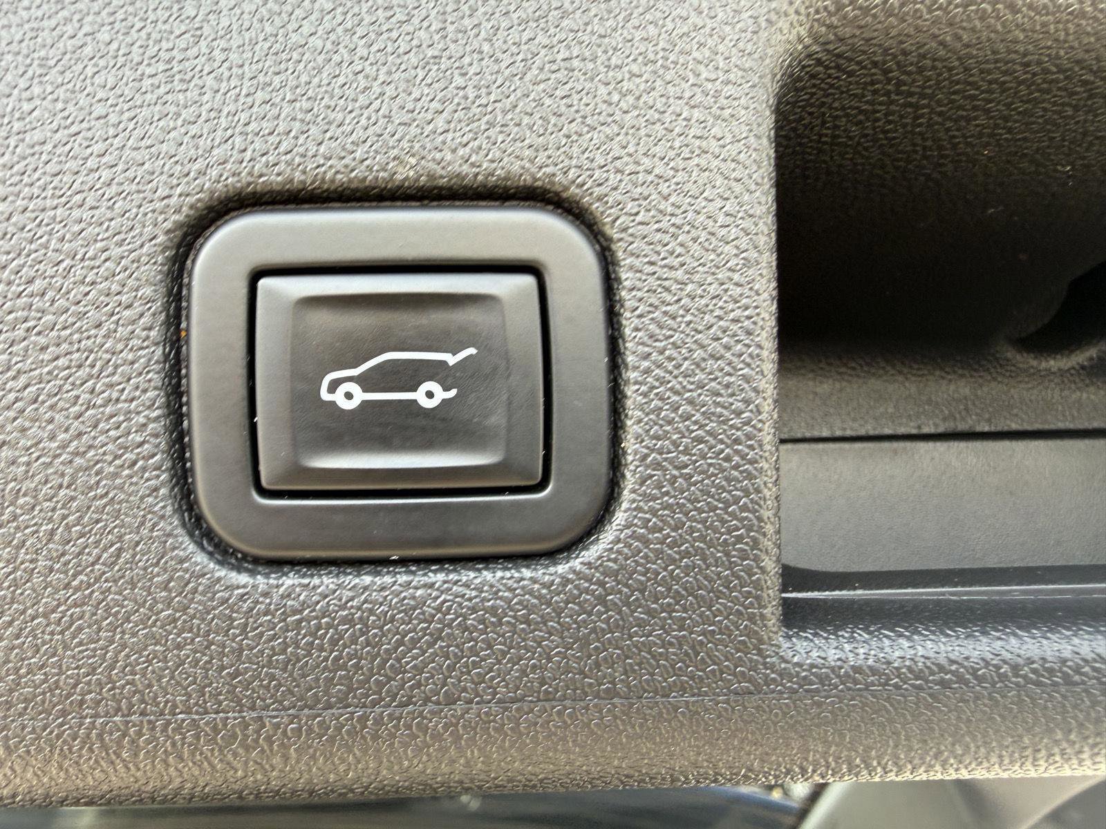 Used 2020 Chevrolet Equinox LT FWD image 5