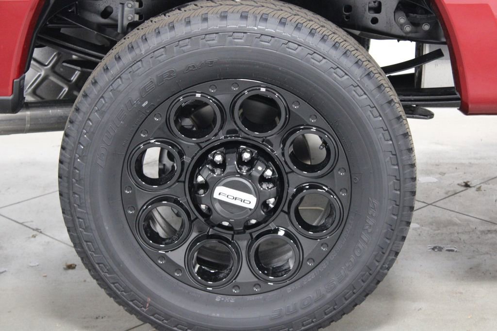 New 2026 Ford F250 Lariat w/ Black Appearance Package image 15