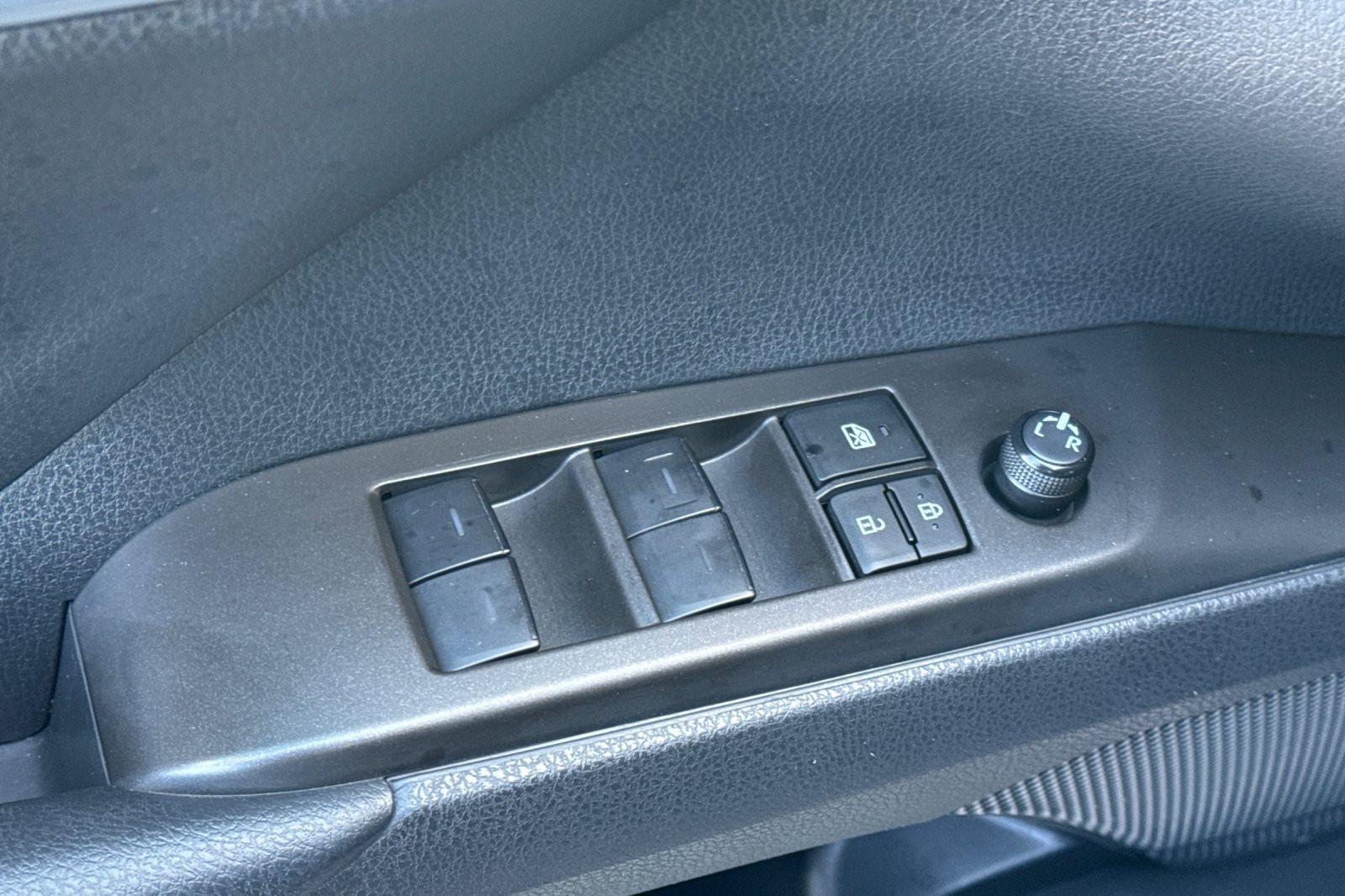 Certified 2024 Toyota Camry SE FWD image 15