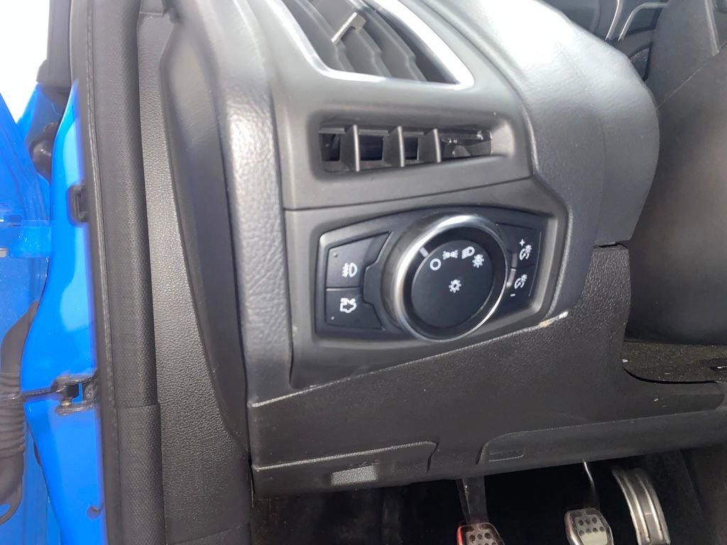 Used 2016 Ford Focus RS image 28