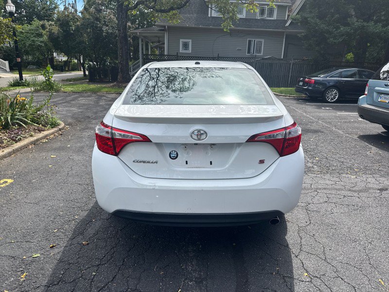 Used 2015 Toyota Corolla S w/ Driver Convenience Package FWD image 9