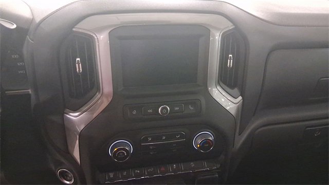 Used 2024 Chevrolet Silverado 2500 Custom w/ Custom Value Package image 11