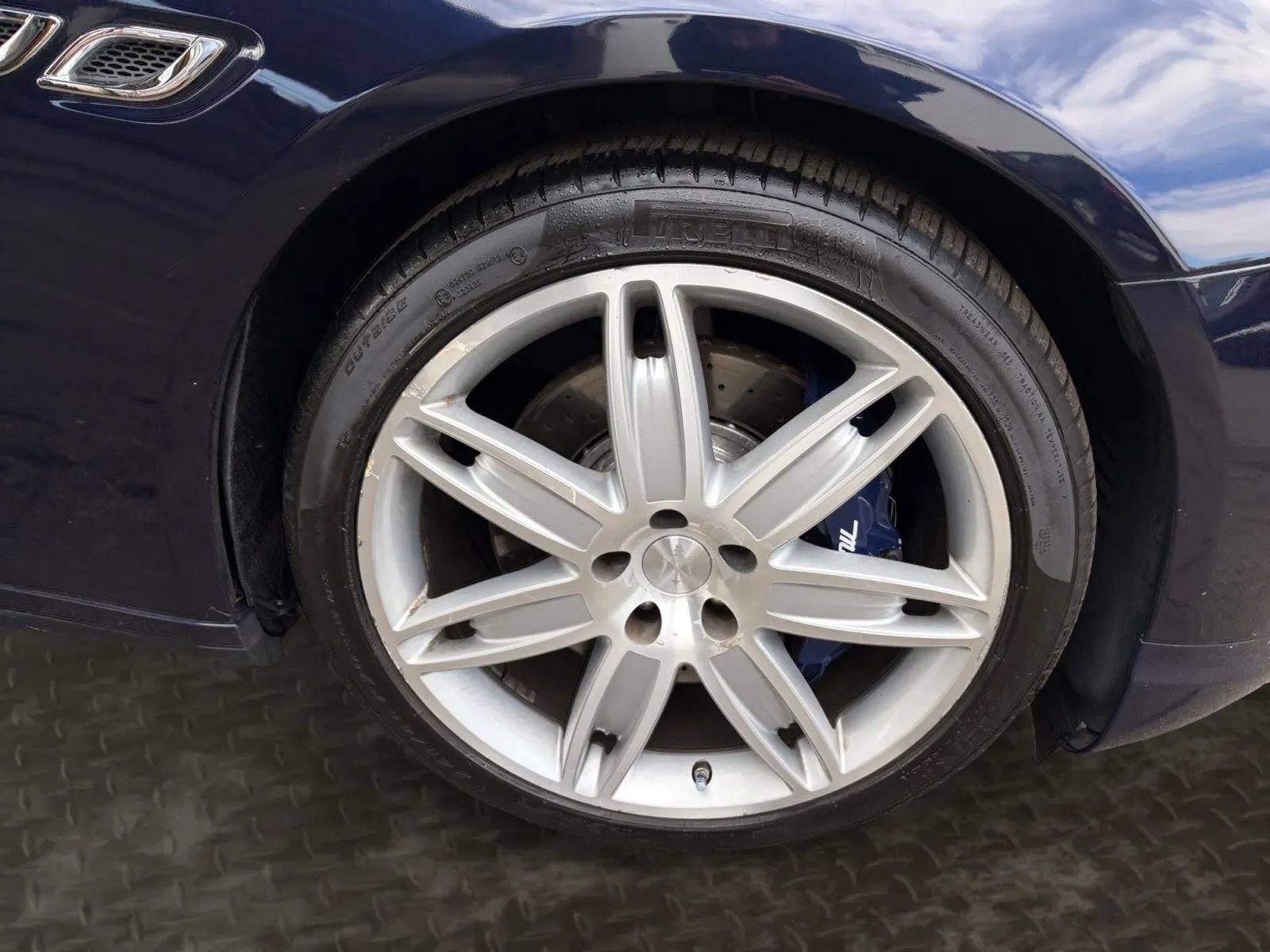 Used 2015 Maserati Quattroporte S Q4 AWD/4WD image 37