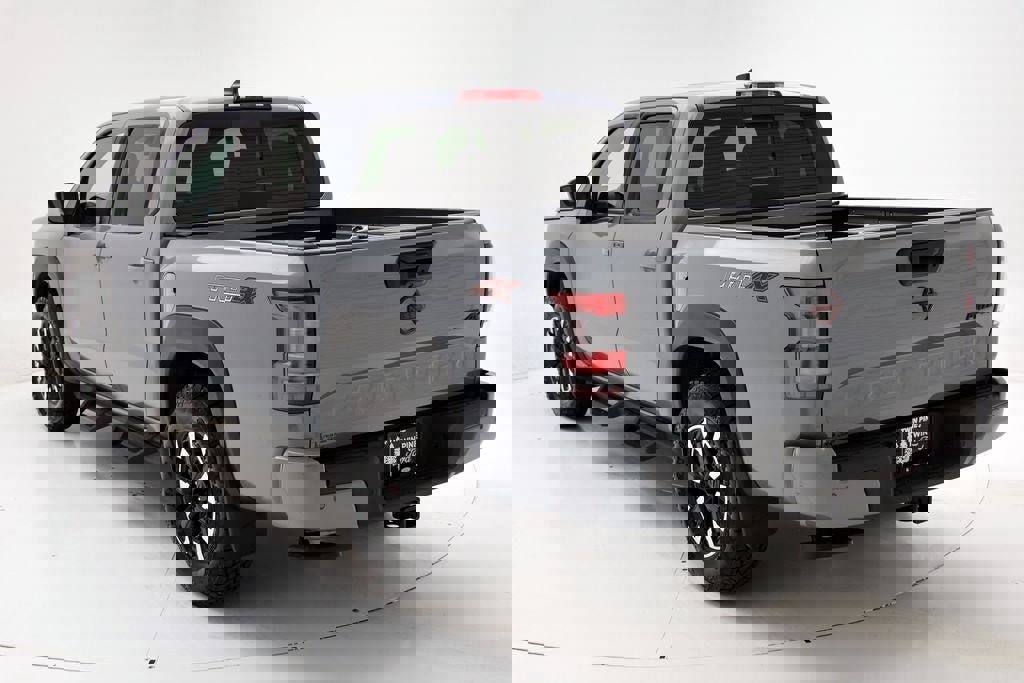 Used 2023 Nissan Frontier PRO-4X w/ Pro Convenience Package image 9