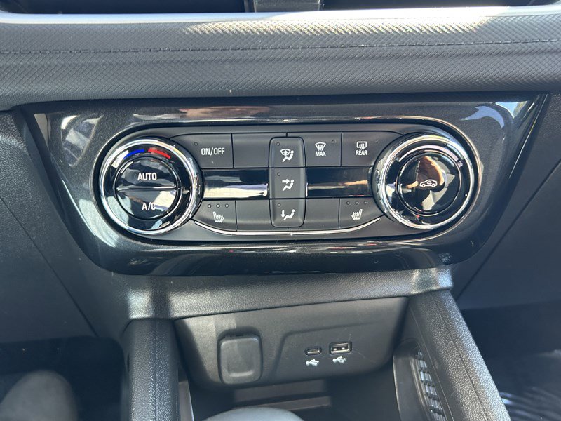 Used 2025 Chevrolet TrailBlazer LT w/ Convenience Package AWD/4WD image 25