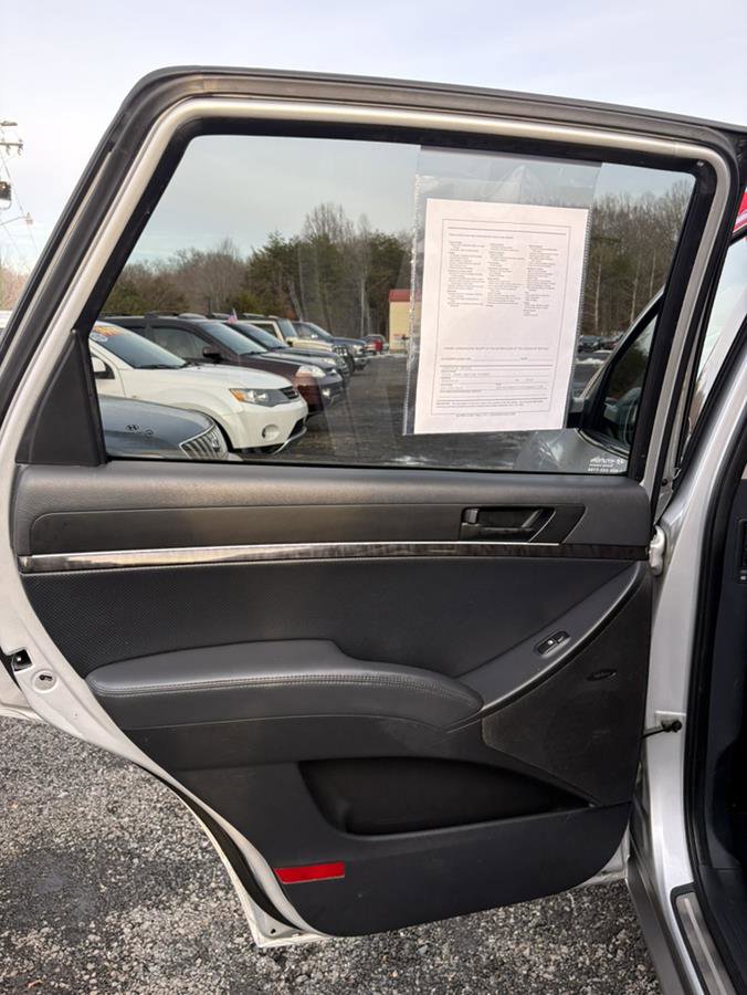 Used 2012 Hyundai Veracruz Limited w/ Navigation Pkg image 12