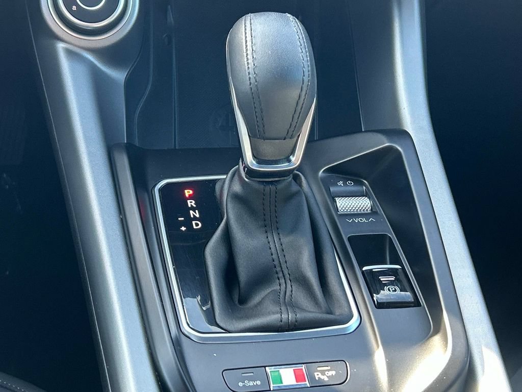 Used 2024 Alfa Romeo Tonale Ti w/ Premium Interior Package AWD/4WD image 26