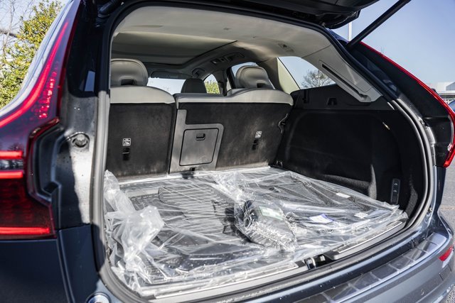 New 2026 Volvo XC60 B5 Ultra w/ Protection Package Premier image 9