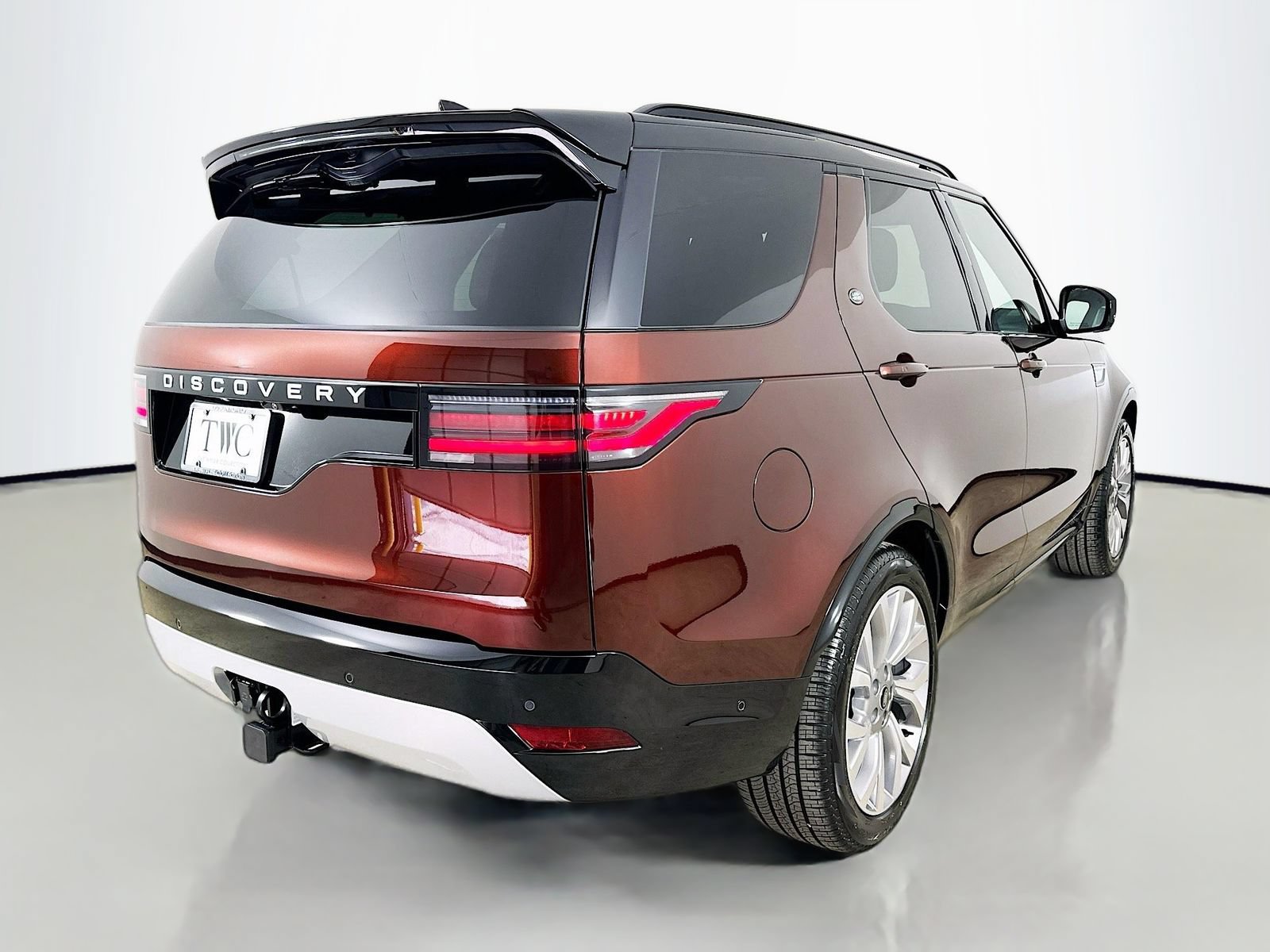 New 2026 Land Rover Discovery Limited Edition AWD/4WD image 5