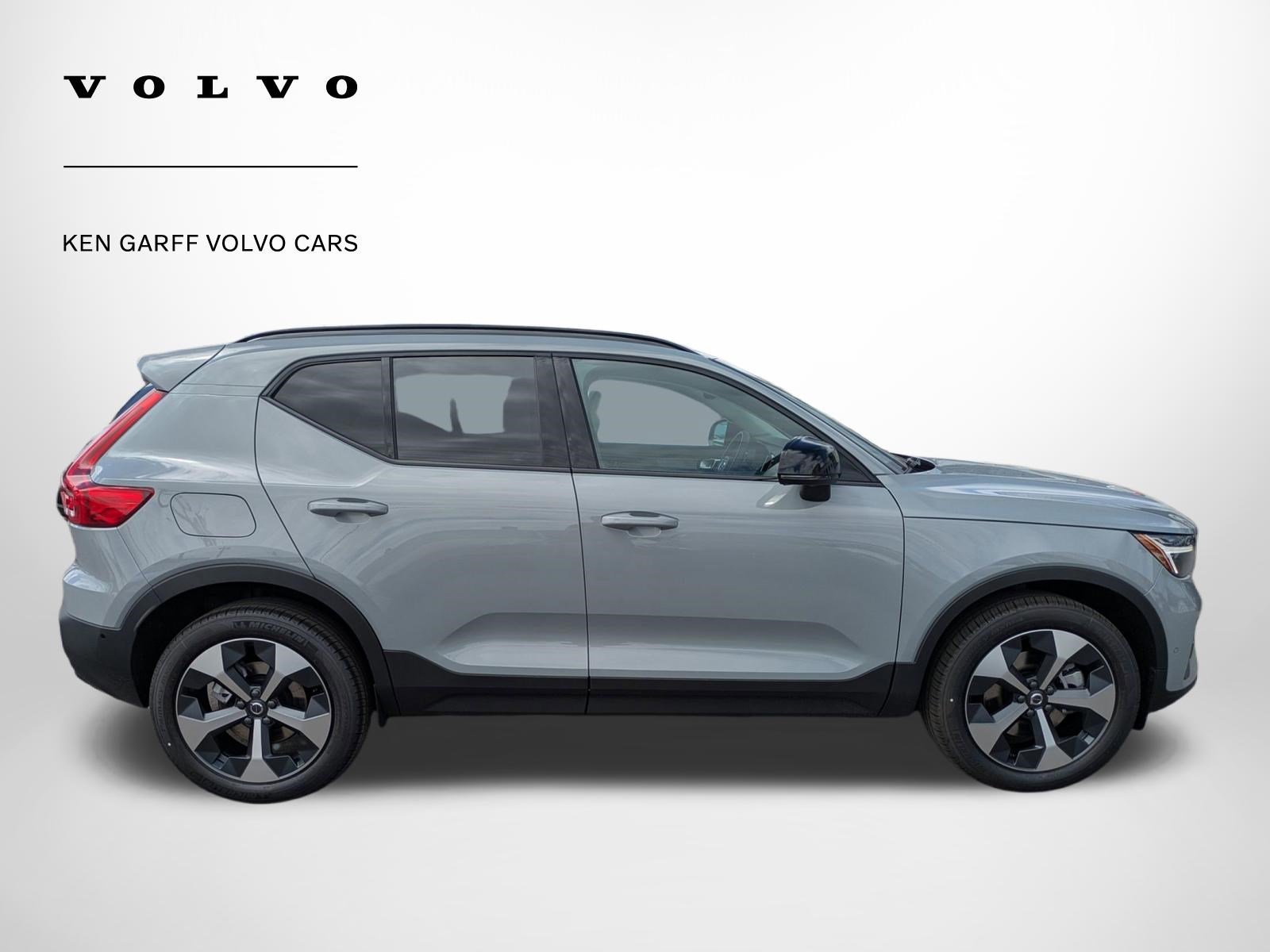 New 2026 Volvo XC40 B5 Plus w/ Protection Package Premier image 2