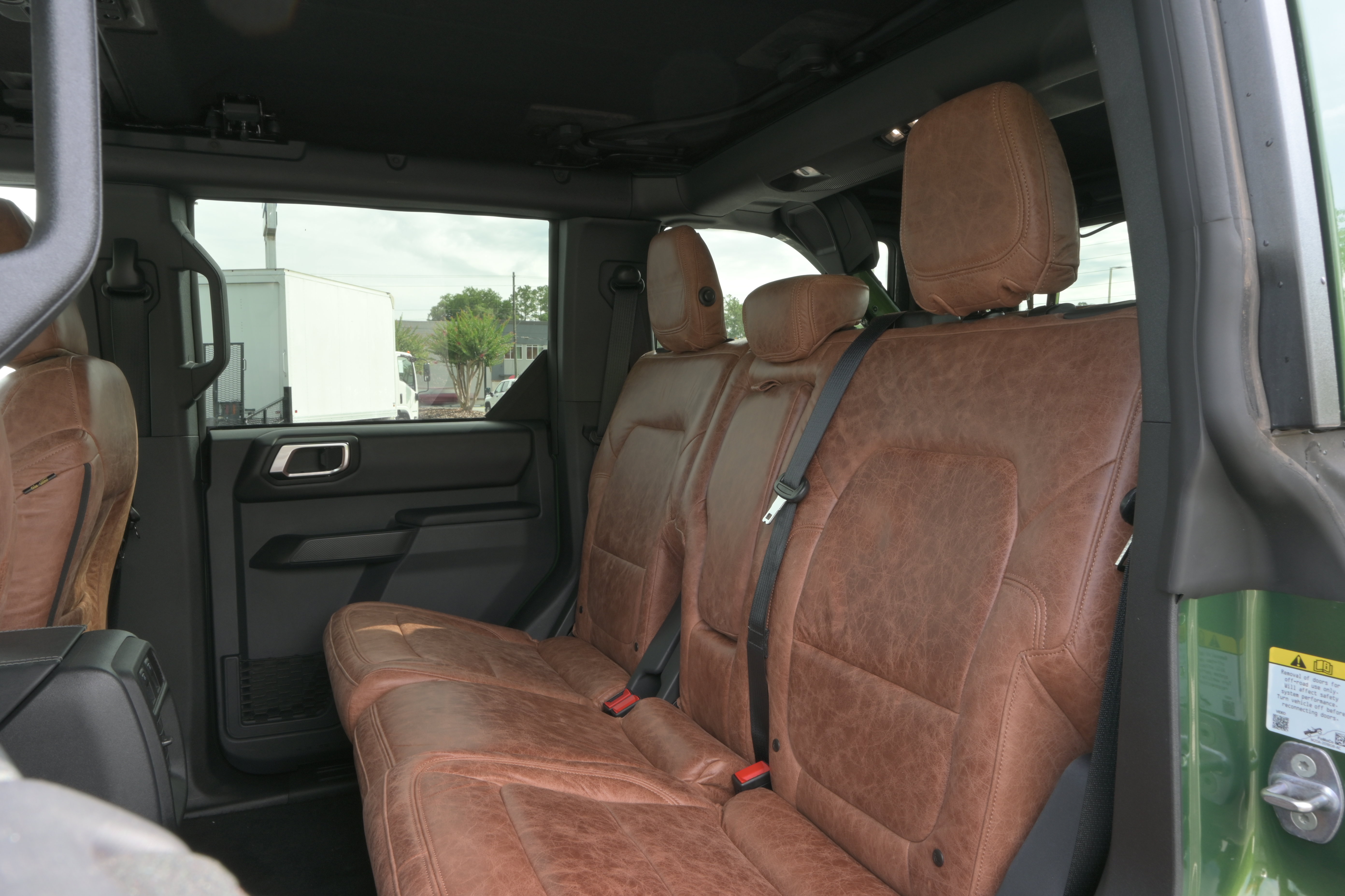 Used 2025 Ford Bronco Outer Banks AWD/4WD image 12