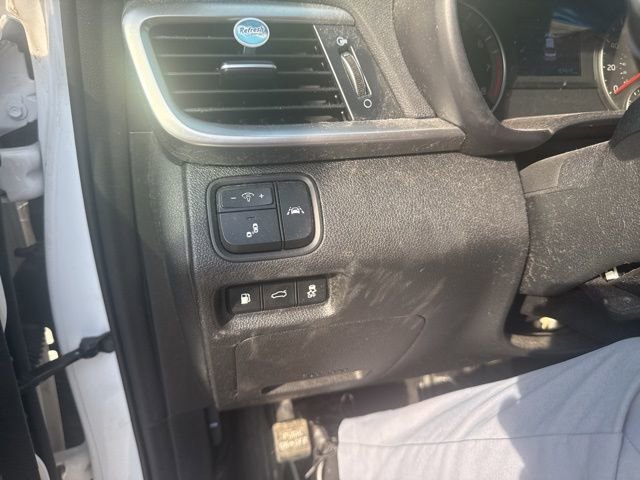 Used 2020 Kia Optima LX image 22