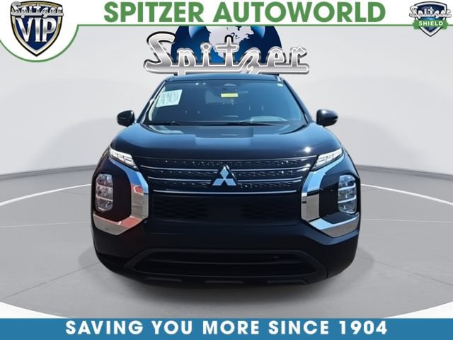 Used 2023 Mitsubishi Outlander ES AWD/4WD image 4