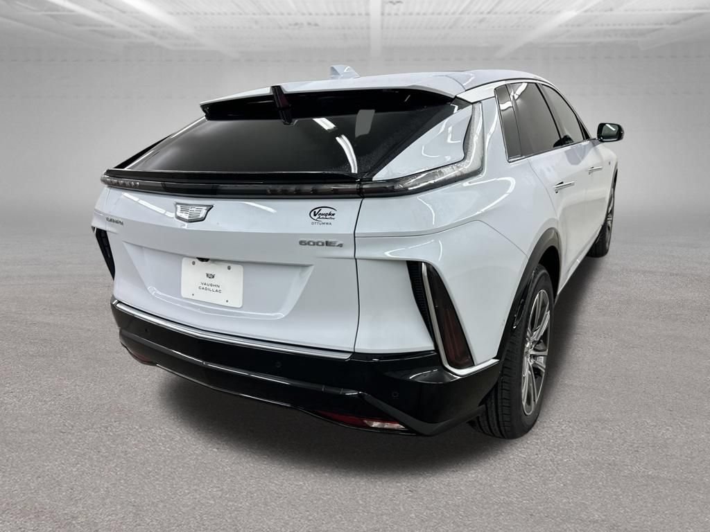 New 2026 Cadillac Lyriq Luxury AWD/4WD image 11