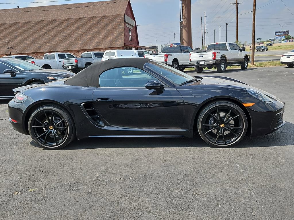 Used 2023 Porsche 718 Boxster RWD image 9