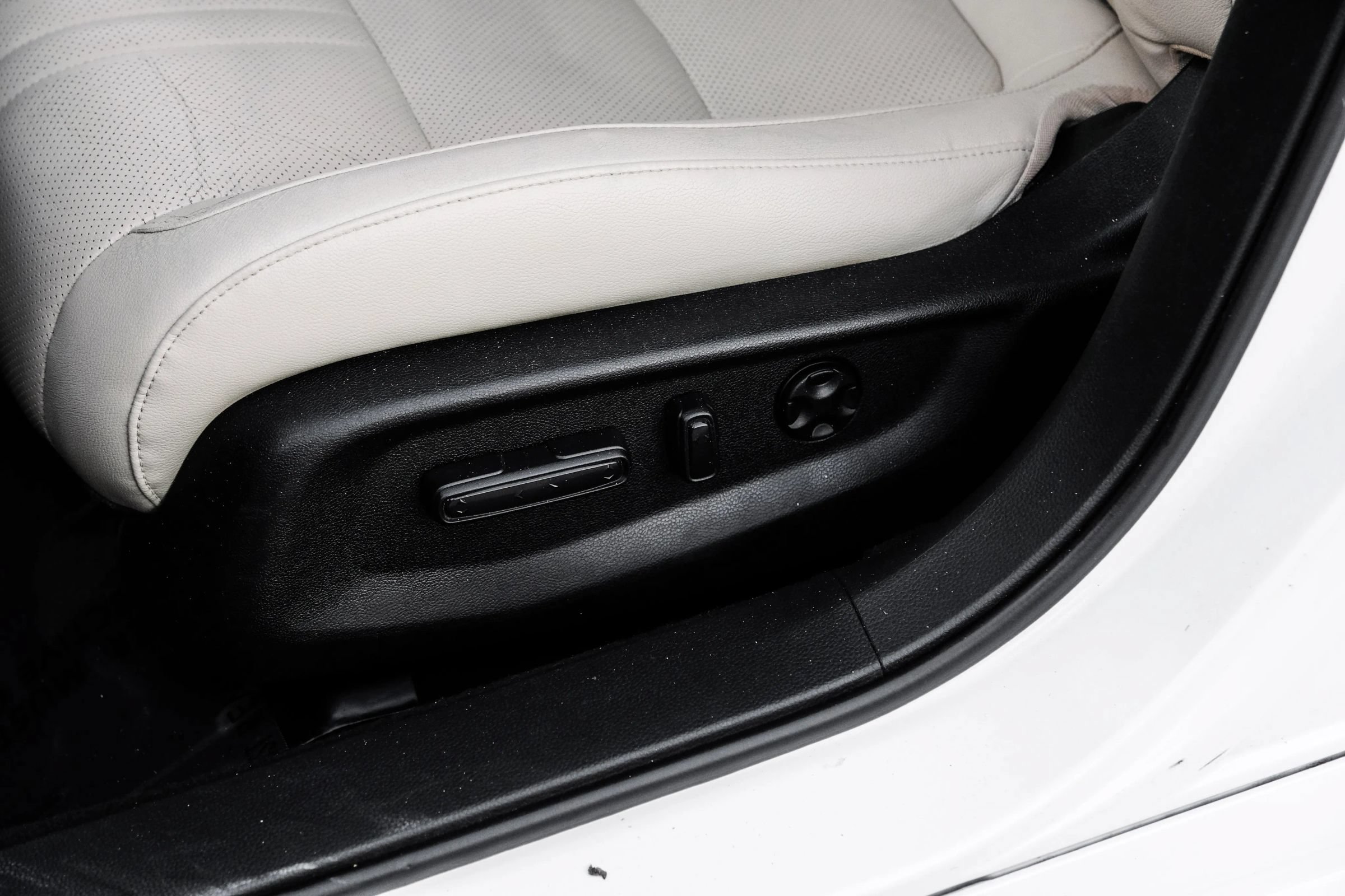 Used 2018 Honda Accord EX-L image 33