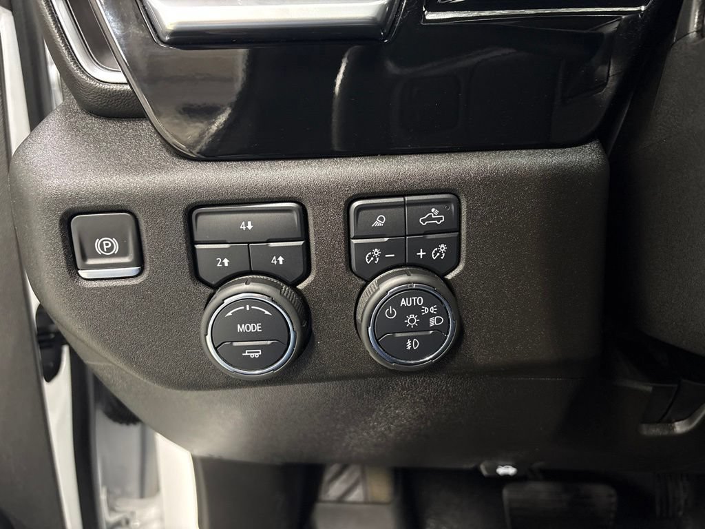 Used 2024 Chevrolet Silverado 2500 LT w/ Convenience Package AWD/4WD image 28