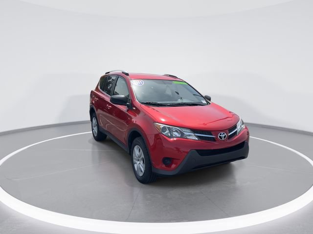 Used 2015 Toyota RAV4 LE FWD image 2