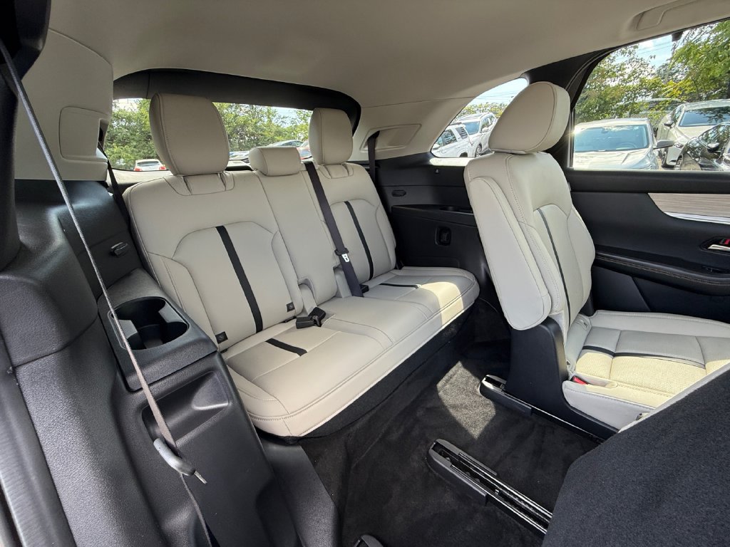 Used 2025 MAZDA CX-90 Plug-In Hybrid w/ Preferred AWD/4WD image 26