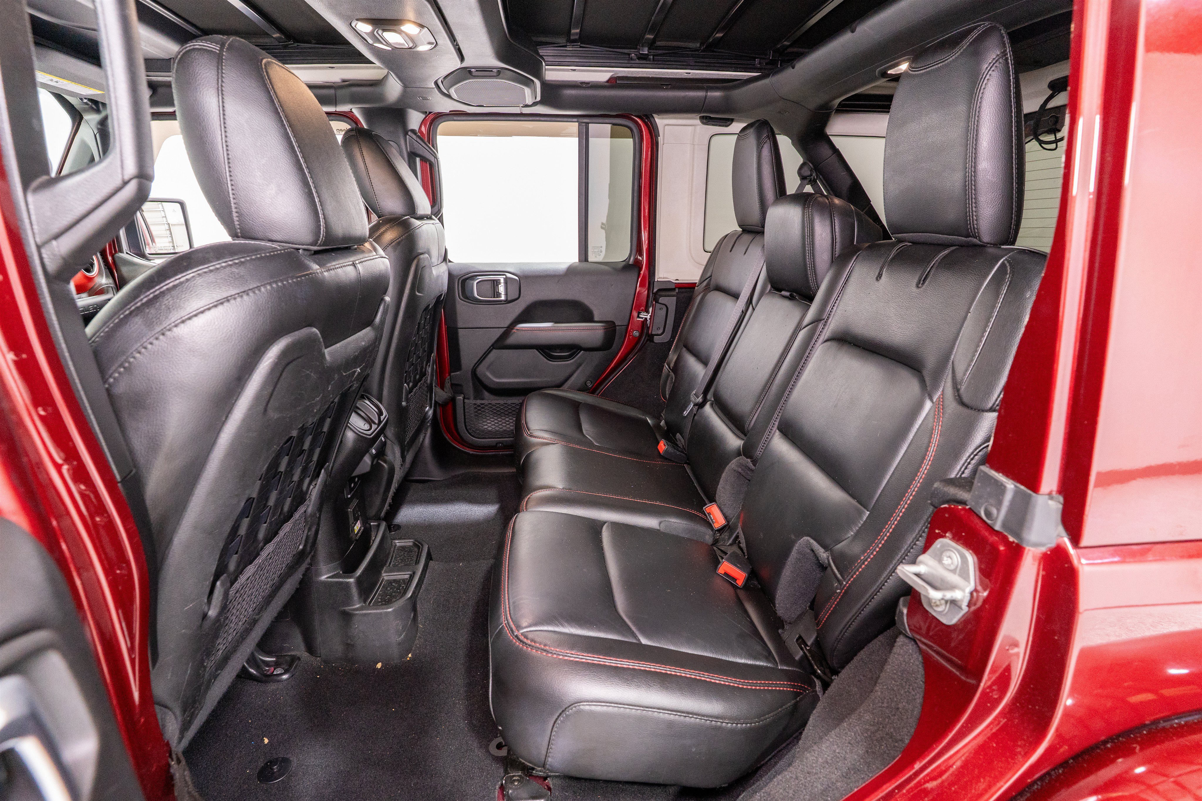 Used 2021 Jeep Wrangler Unlimited Rubicon AWD/4WD image 33