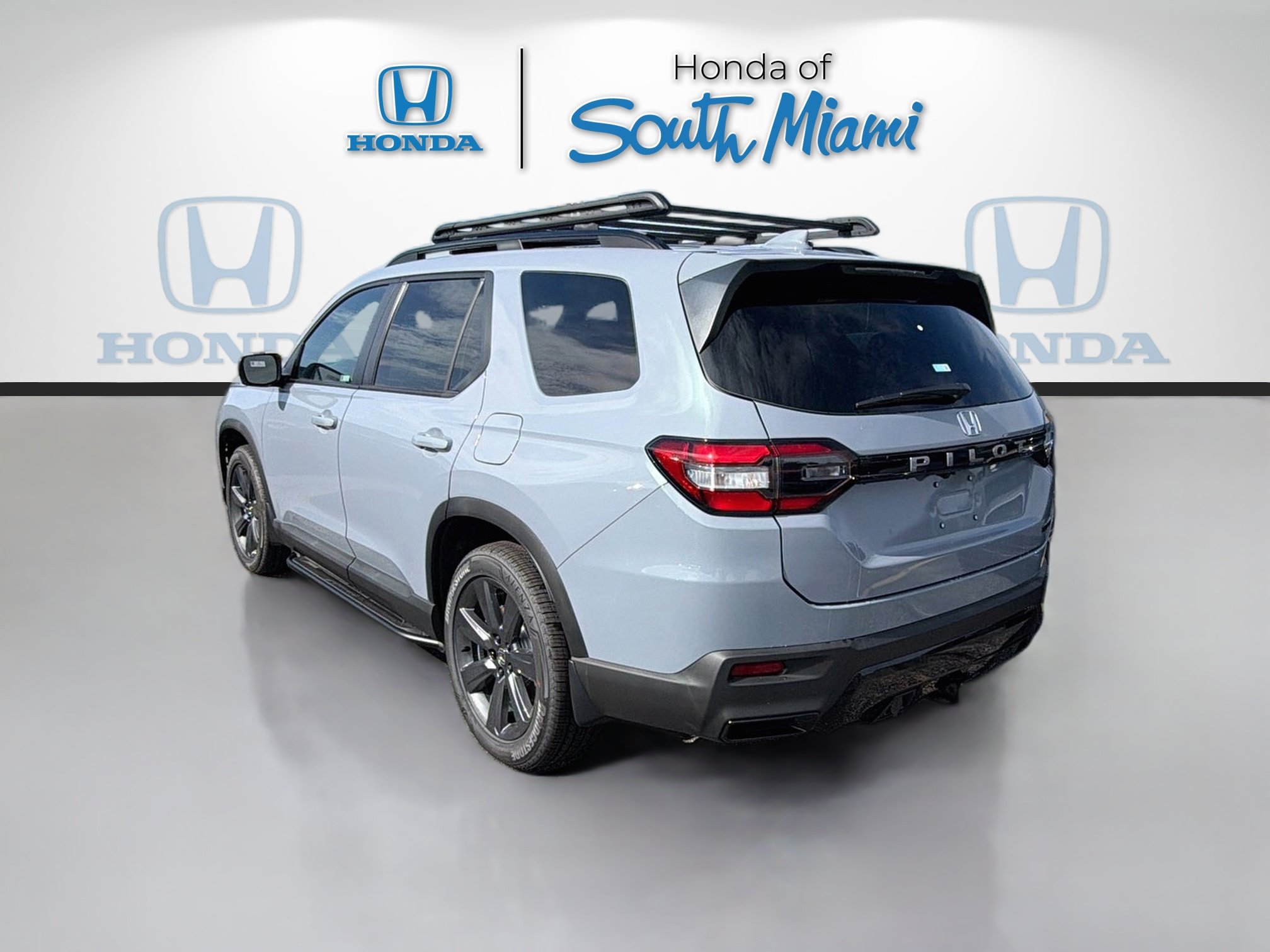 New 2026 Honda Pilot Sport image 5
