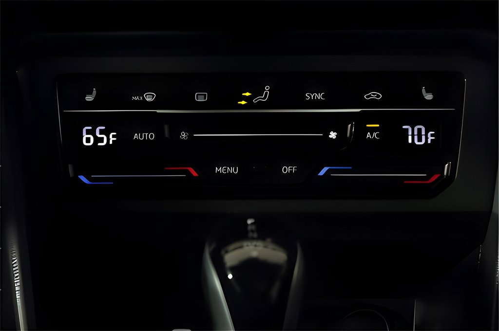 Used 2023 Volkswagen Tiguan SE R-Line image 41