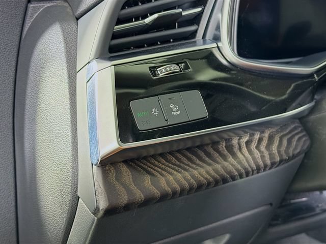 Used 2022 Audi Q8 Premium Plus AWD/4WD image 10