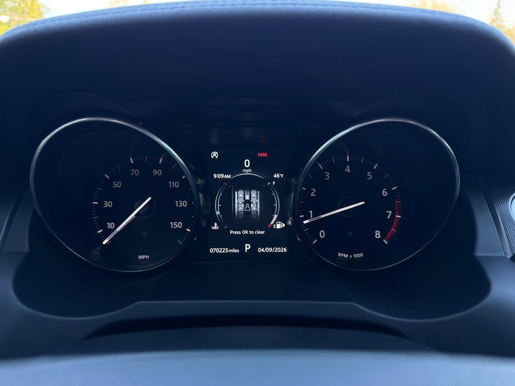 Used 2019 Land Rover Range Rover Evoque SE Premium image 14