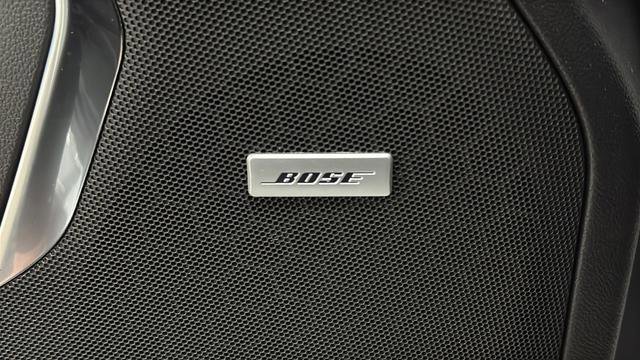 Used 2022 Chevrolet Suburban Z71 w/ Z71 Off-Road Package AWD/4WD image 36