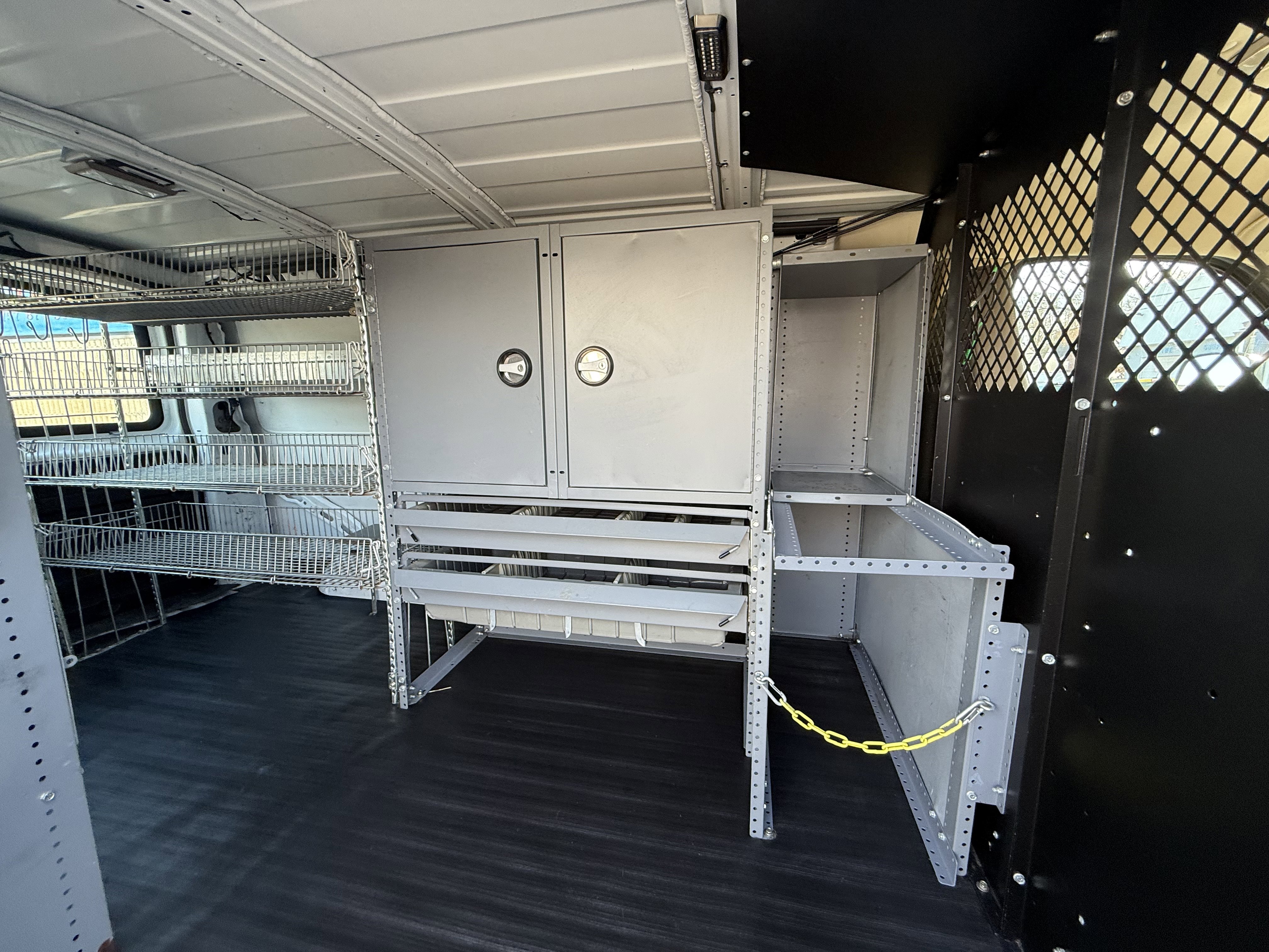 Used 2011 Chevrolet Express 2500 image 6