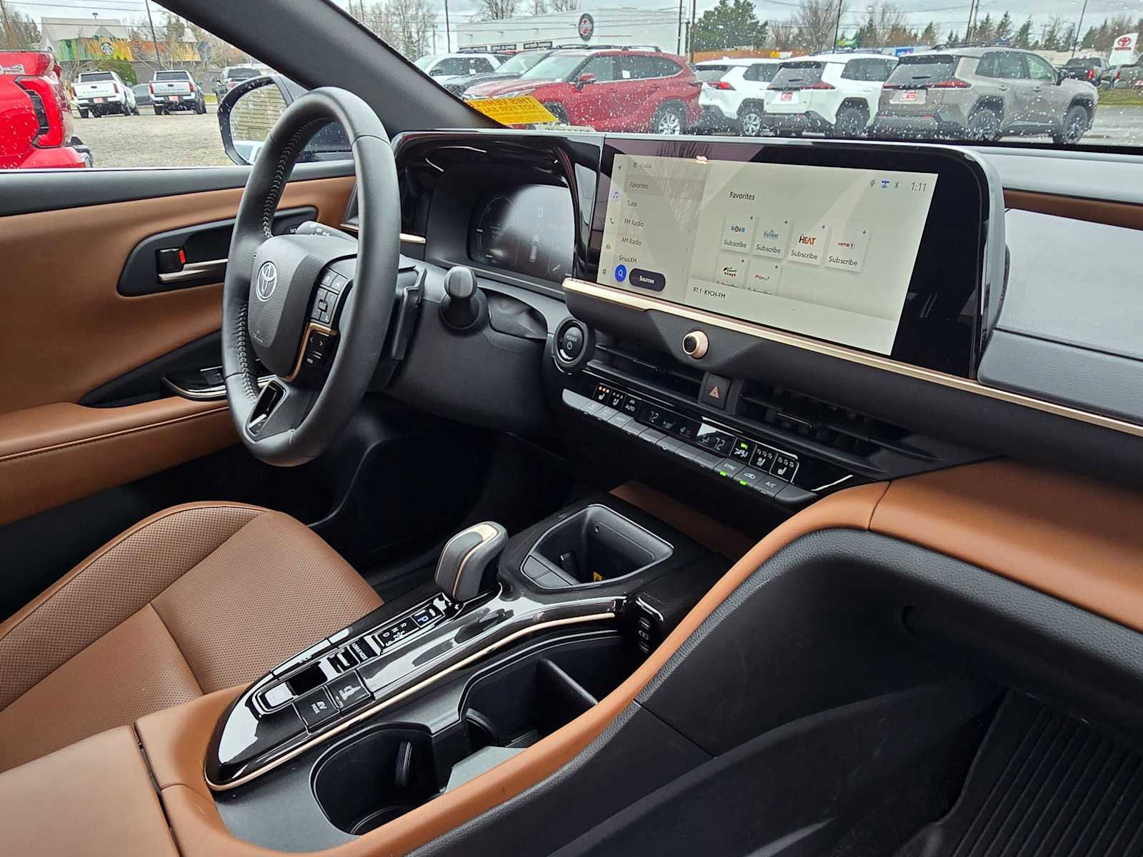 Used 2025 Toyota Crown Signia XLE image 12