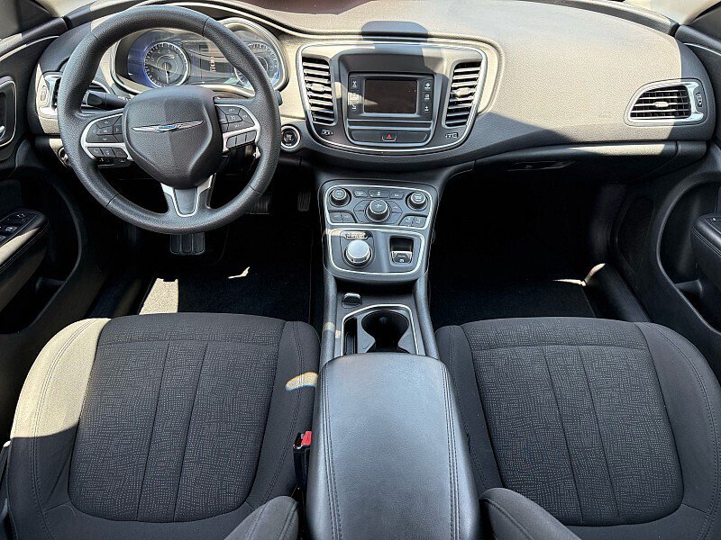 Used 2016 Chrysler 200 Limited FWD image 14
