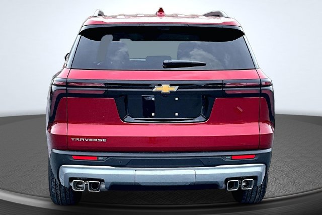 New 2027 Chevrolet Traverse LT w/ Driver Confidence Package FWD image 4