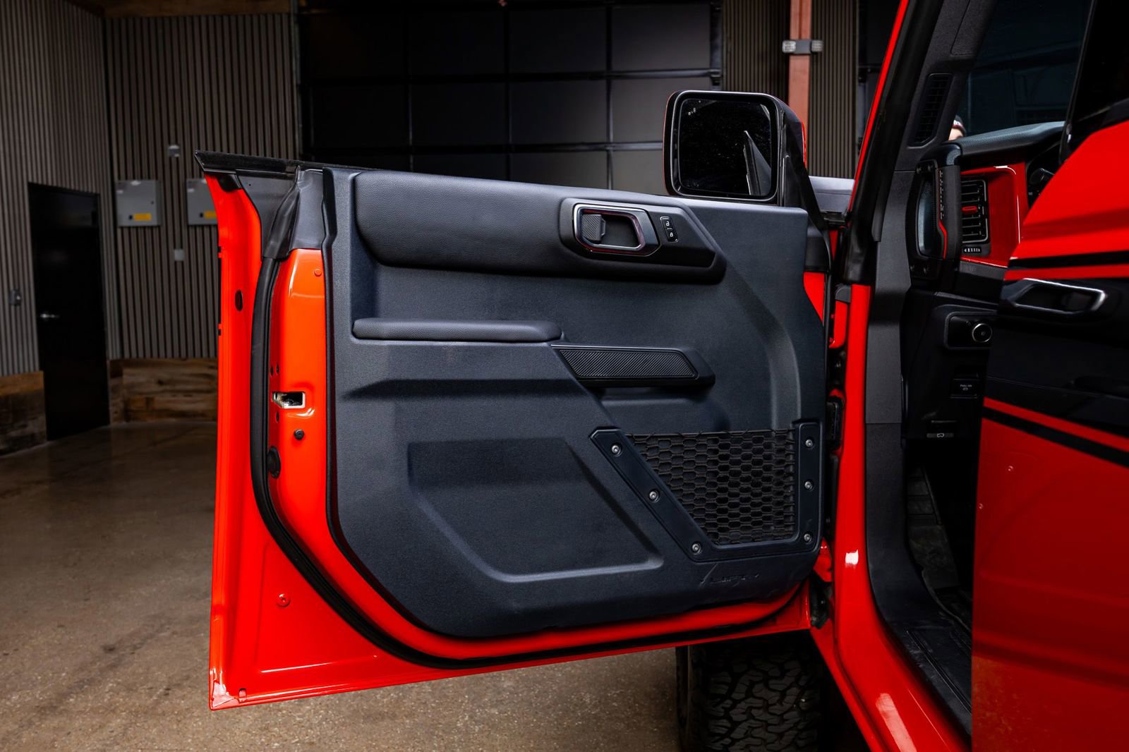 Used 2023 Ford Bronco Heritage Edition image 34