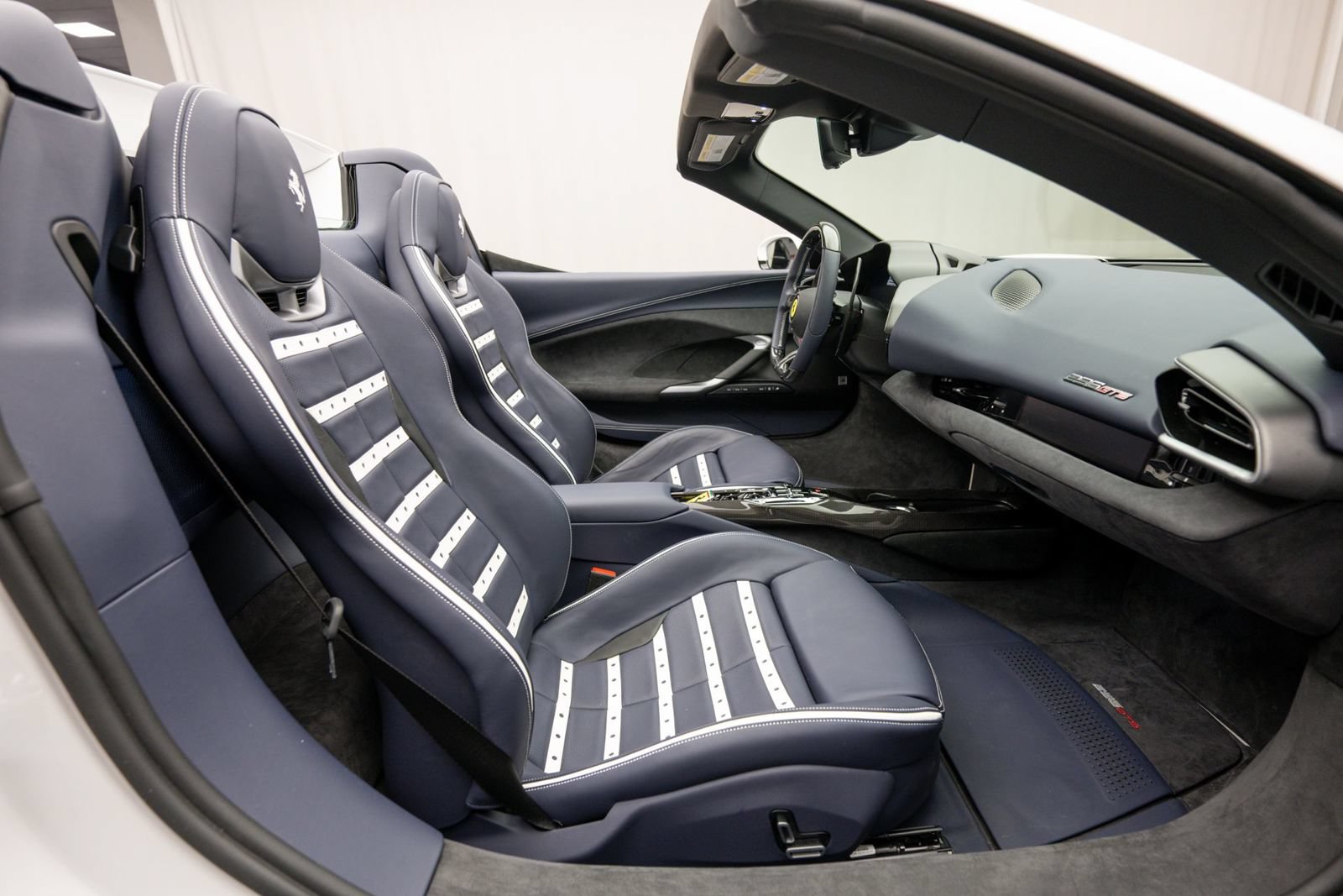 Used 2026 Ferrari 296 GTS RWD image 22