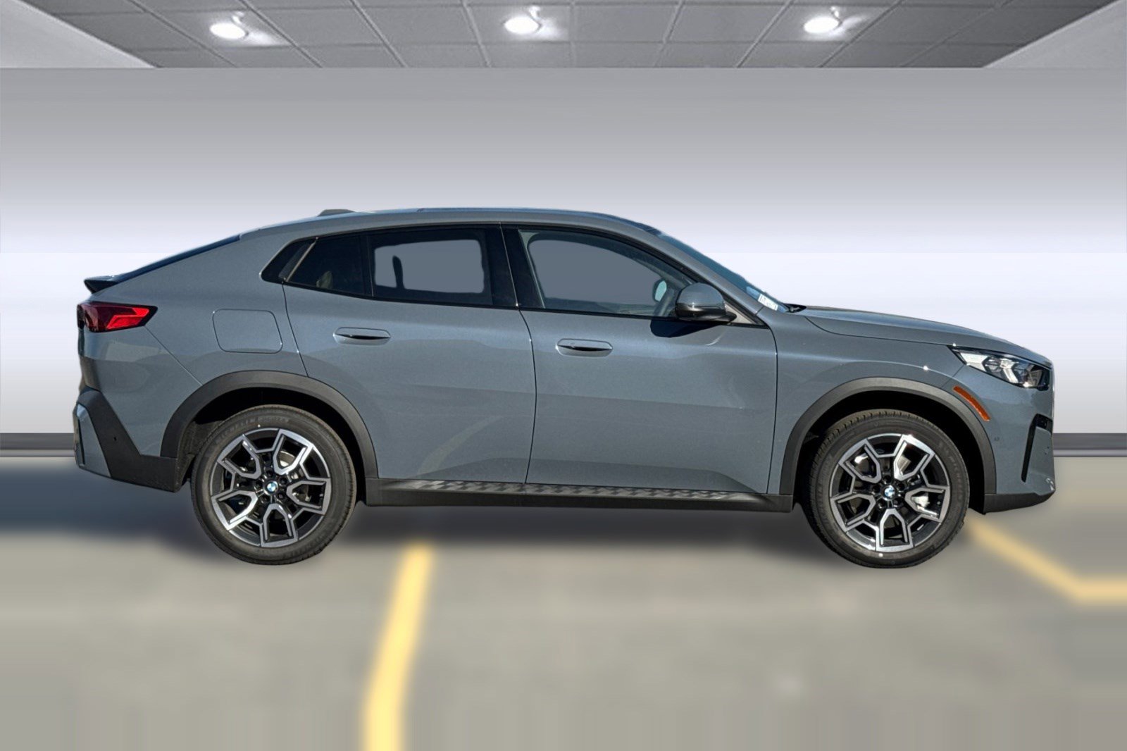 New 2026 BMW X2 xDrive28i w/ Technology Package image 8