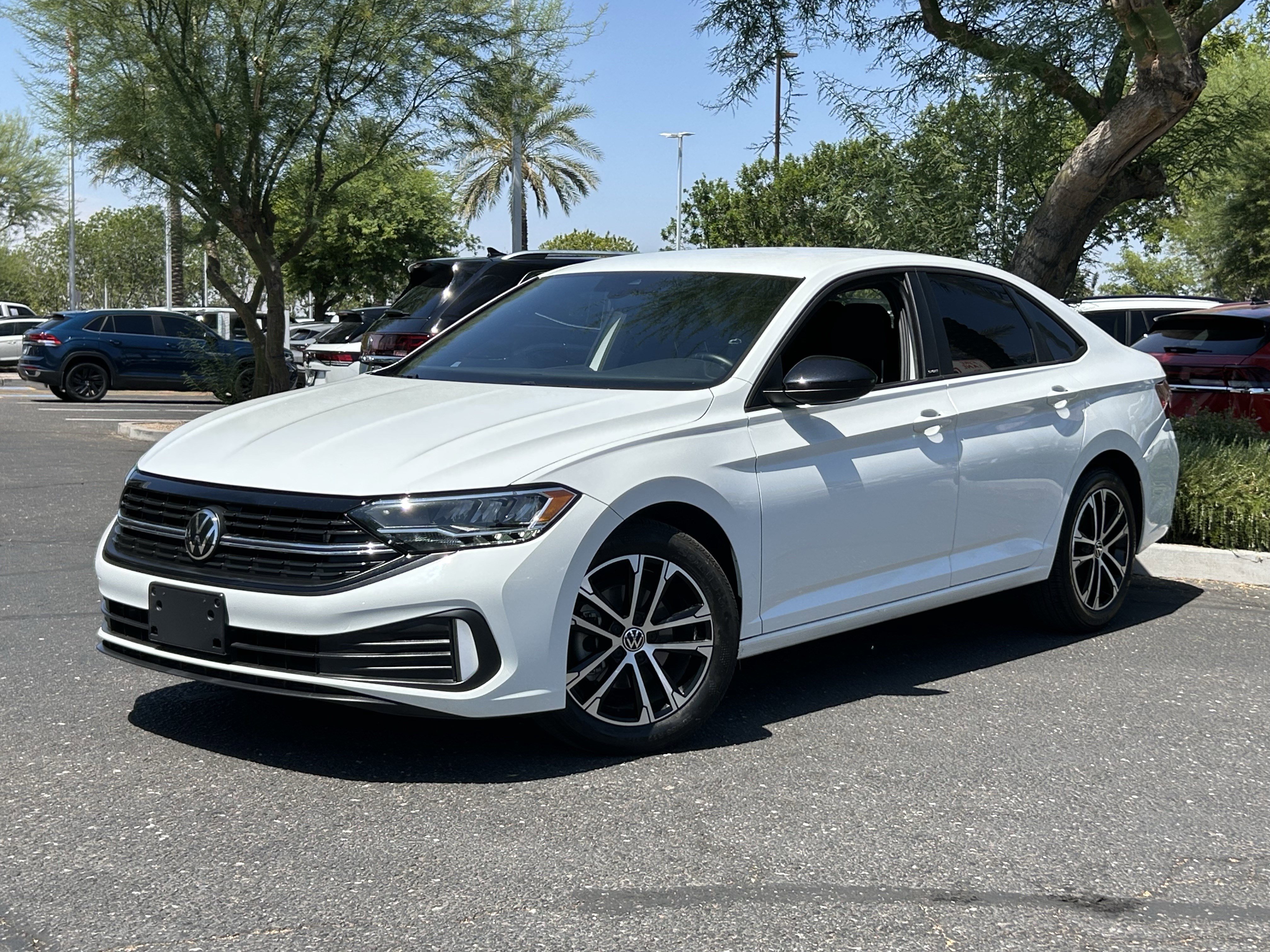 Used 2024 Volkswagen Jetta Sport FWD image 31