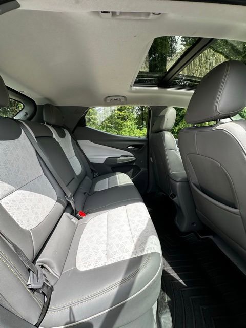 Used 2023 Chevrolet Bolt EUV Premier w/ Sun & Sound Package FWD image 19