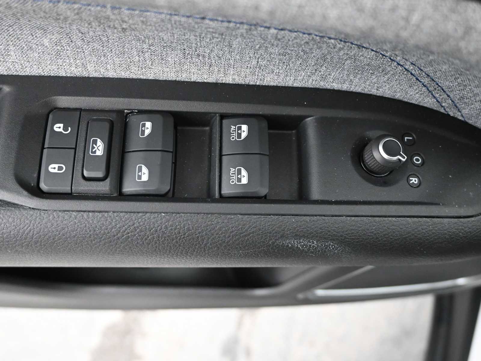 Used 2022 Jeep Compass Latitude w/ Convenience Group image 18