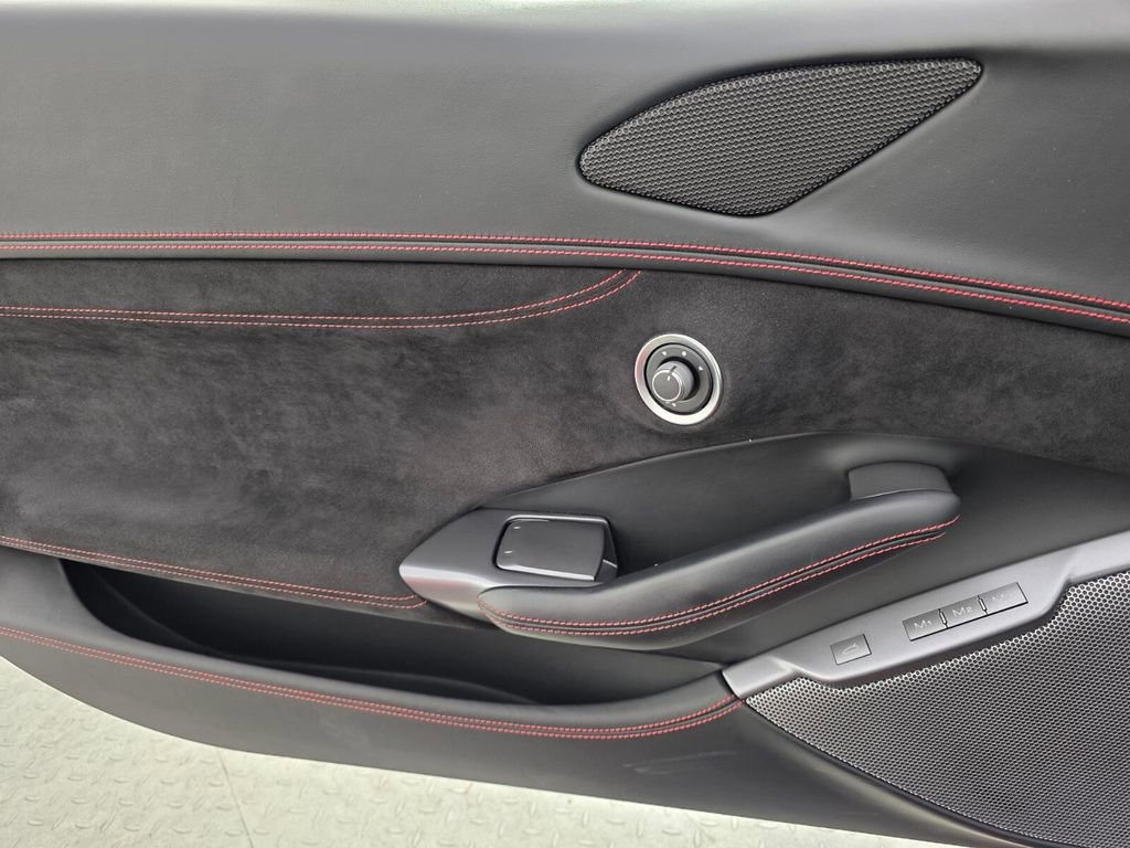 Used 2022 Ferrari Portofino M RWD image 25