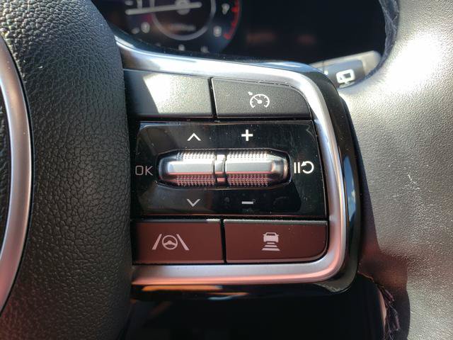 Certified 2022 Kia Carnival SX Prestige FWD image 27