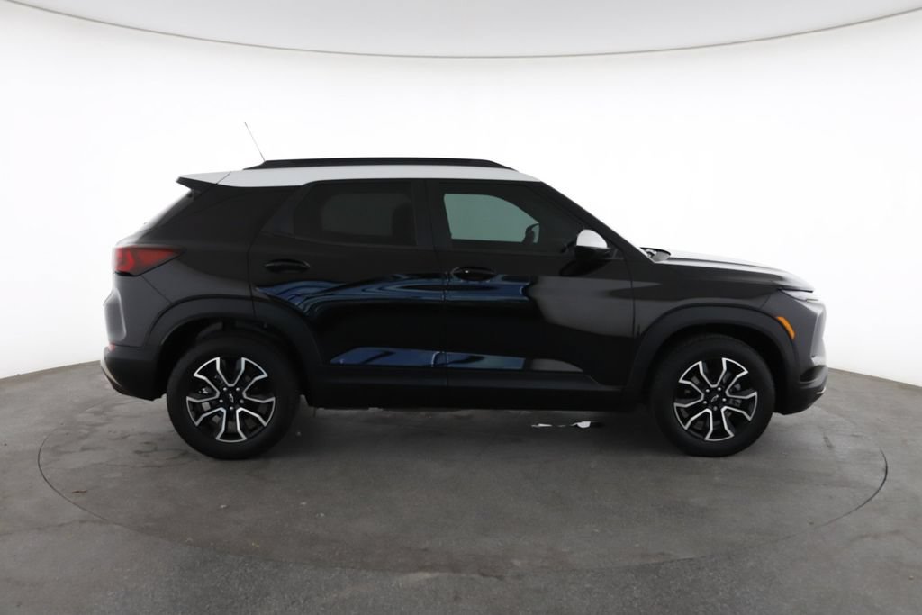 Used 2025 Chevrolet TrailBlazer ACTIV w/ Convenience Package FWD image 14