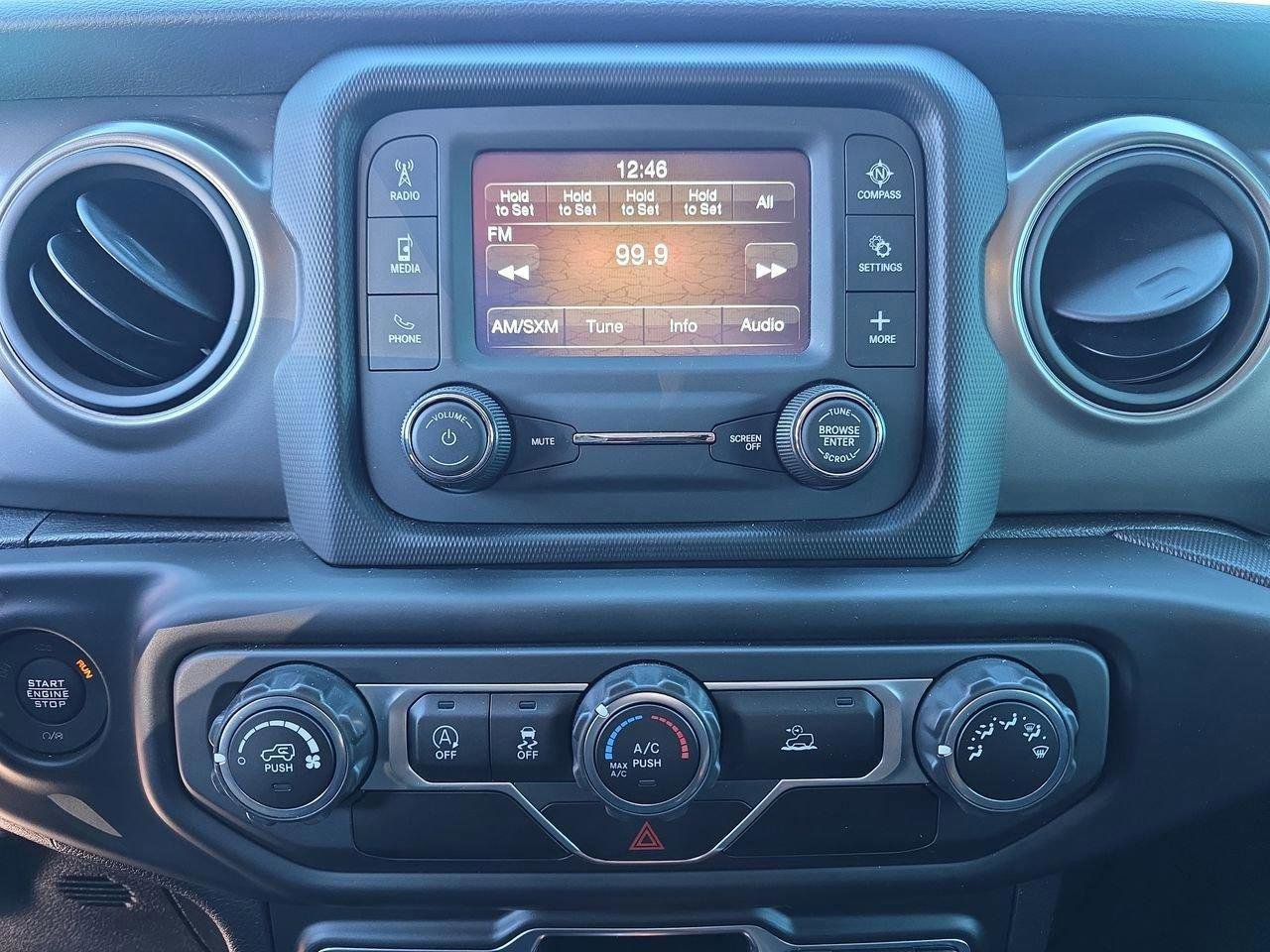 Used 2021 Jeep Gladiator Sport image 16