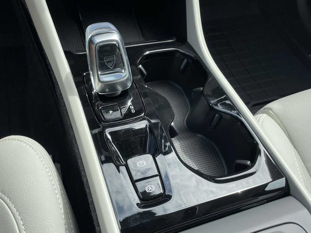 New 2026 Volvo XC40 B5 Plus w/ Protection Package Premier AWD/4WD image 22