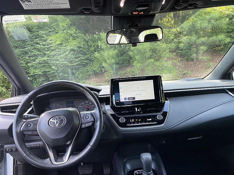 Certified 2025 Toyota Corolla SE FWD image 21
