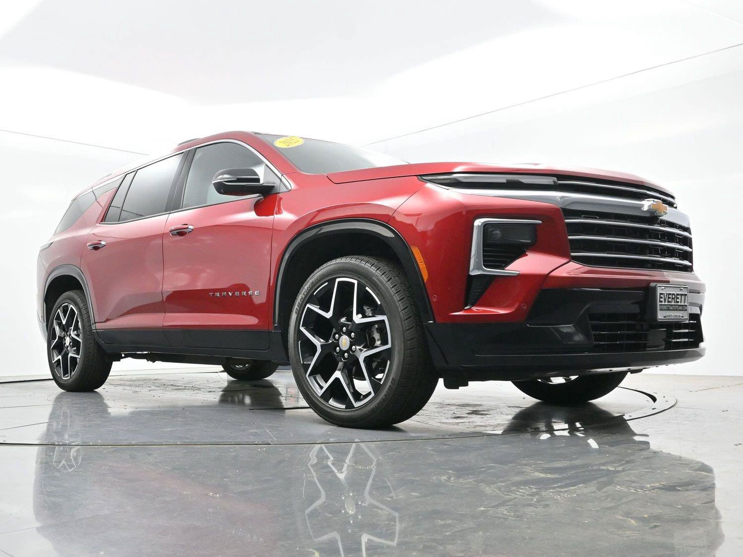 Used 2025 Chevrolet Traverse High Country AWD/4WD image 50