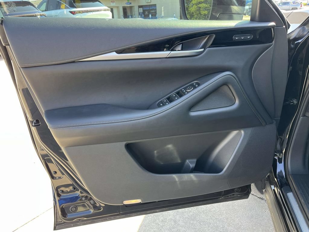 Used 2025 INFINITI QX60 Pure FWD image 16