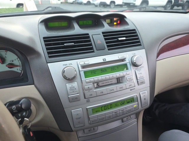 Used 2005 Toyota Solara SLE image 18