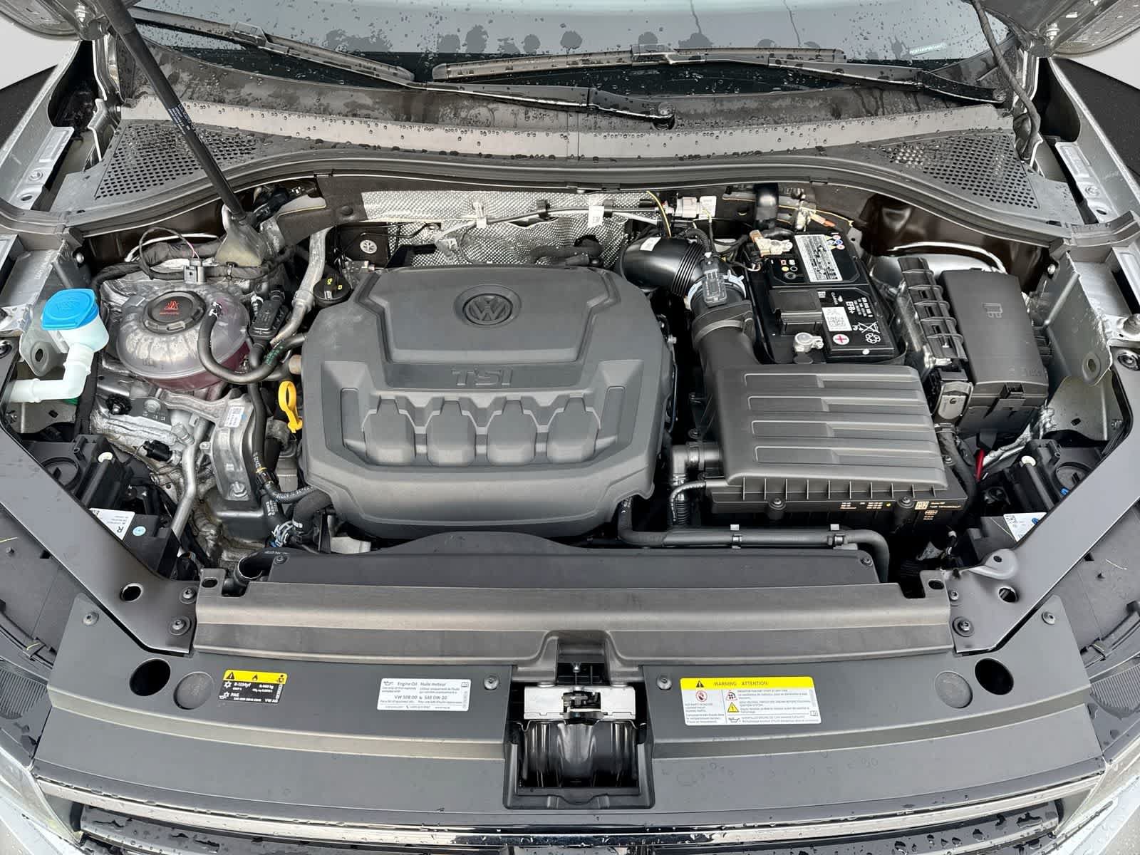 Used 2023 Volkswagen Tiguan SE R-Line FWD image 21